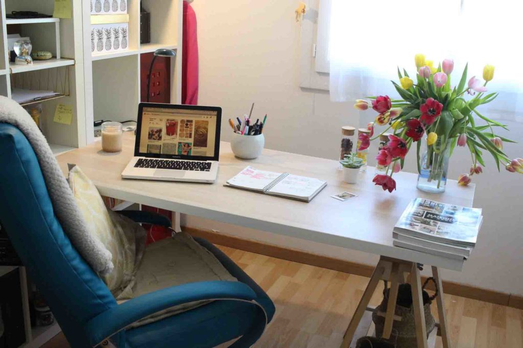 bureau bois Ikea